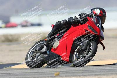 media/Oct-02-2025-Racers Edge (Thu) [[2c91cb6ab3]]/2-A Group/Session 3-Turn 4 Part 2 (1145am)/